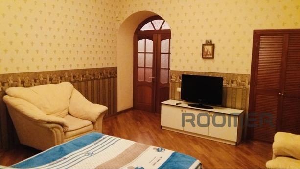 Rent 3-room apartment on a day., Odessa - apartment by the day