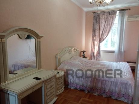 center Deribasovskaya railway station Langeron, Odessa - apartment by the day