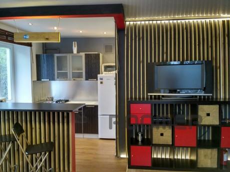 One-bedroom apartment on Gagarin, Yekaterinburg - apartment by the day