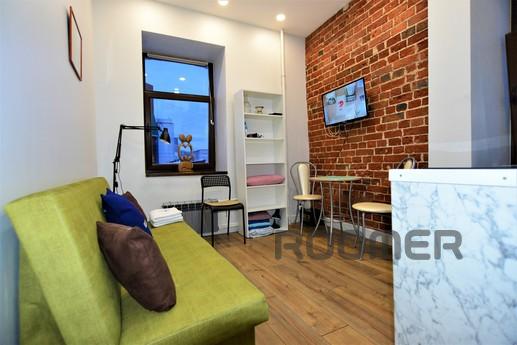 A cozy studio for rent on the Baumanskaya metro station in t
