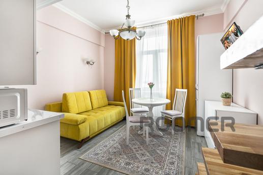 Cozy two-level apartment near Vladykino and Okruzhnaya metro