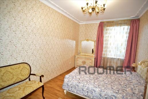 A spacious one-bedroom apartment for daily rent is located i