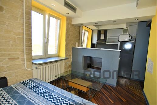 Loft style near the subway! Is free!, Moscow - apartment by the day