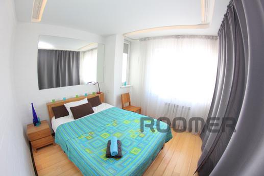 Luxury 3-room in MEGA for hours and for parties DO NOT give 