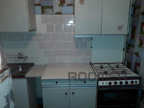 3 bedroom apartment for rent, Berdiansk - apartment by the day