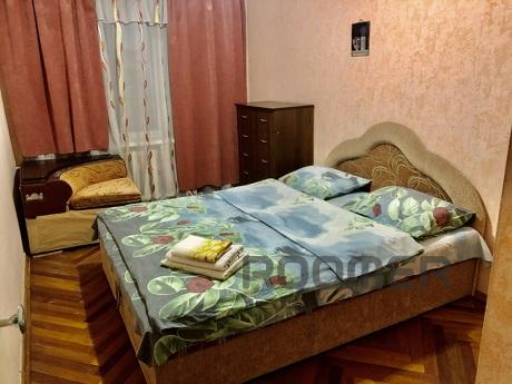 3 кімнатна видова квартира в центрі, Черкаси - квартира подобово