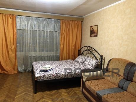 3 кімнатна видова квартира в центрі, Черкаси - квартира подобово