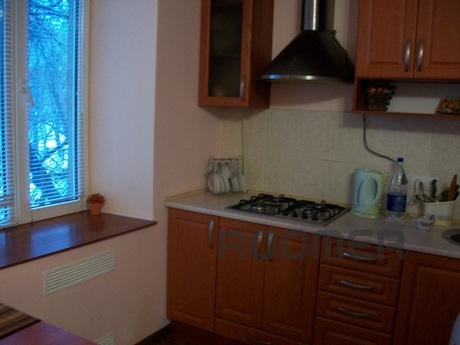3 bedroom apartment for rent, Cherkasy - apartment by the day
