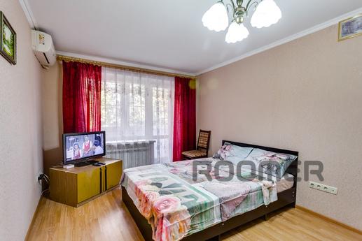 Daily Krasnoarmeyskaya 3 a, Rostov-on-Don - apartment by the day