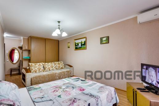 Daily Krasnoarmeyskaya 3 a, Rostov-on-Don - apartment by the day