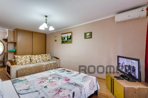 Daily Krasnoarmeyskaya 3 a, Rostov-on-Don - apartment by the day