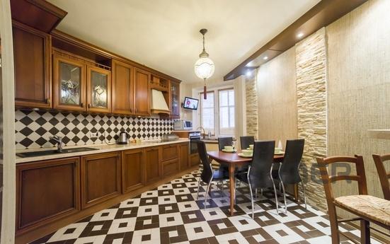 Cozy apartment for rent in Tyumen, Тюмень - квартира подобово