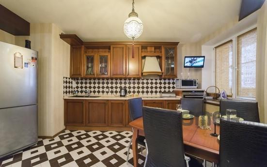 Cozy apartment for rent in Tyumen, Тюмень - квартира подобово