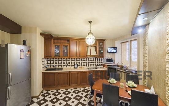 Cozy apartment for rent in Tyumen, Тюмень - квартира подобово