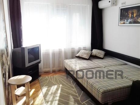 Daily Krasnodar, st. Odessa, 44, Краснодар - квартира подобово