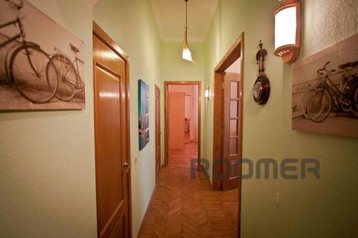 Large one-bedroom apartment in the cente, Москва - квартира подобово