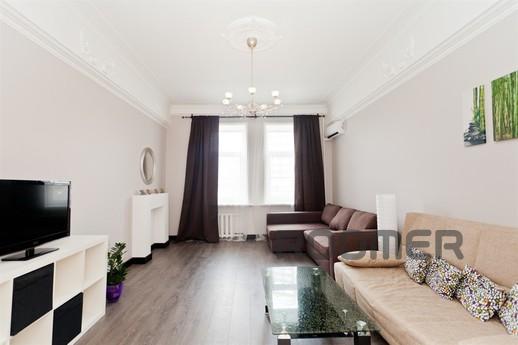 Berths: 2 + 2 + 2, 2 isolated rooms. The apartment is for re