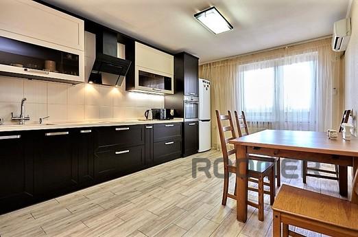 Cozy apartment in the center, Korolyov - apartment by the day
