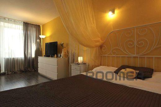 New house, good repair. Nearby are the bus station, supermar