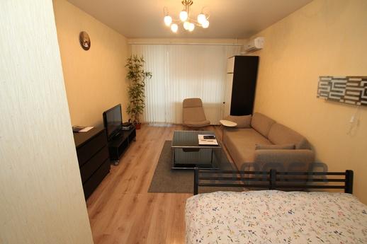 New house, good repair. Nearby are the bus station, supermar