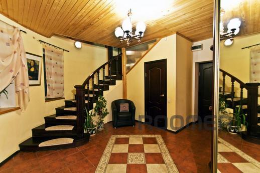 Rent a comfortable, cozy 2-storey house with all amenities i