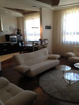 I rent a 2-studio apartment KIEV CENTER, LUX Rustaveli St. 4