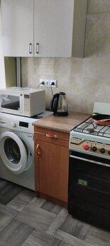 Здам 2-кімнатну квартиру подобово, Новомосковськ - квартира подобово