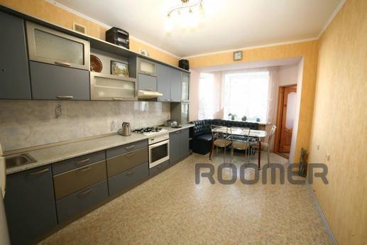 2-bedroom apartment in the South, Yuzhny - apartment by the day