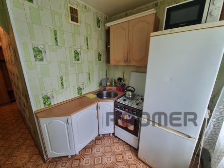 2-room apartment on Gagarina, Златоуст - квартира подобово
