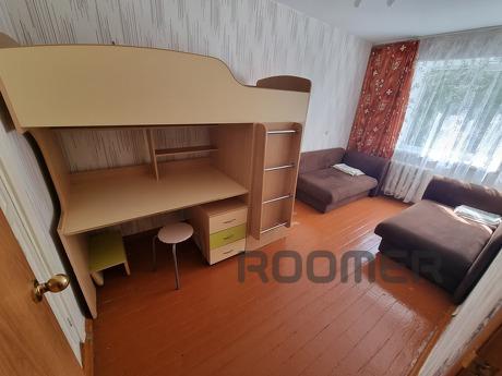 2-room apartment 3rd microdistrict 17, Златоуст - квартира подобово