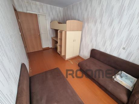 2-room apartment 3rd microdistrict 17, Златоуст - квартира подобово
