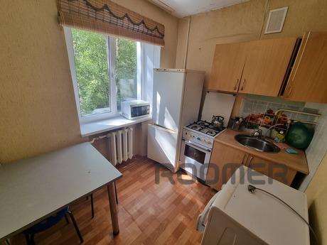 2-room apartment 3rd microdistrict 17, Златоуст - квартира подобово