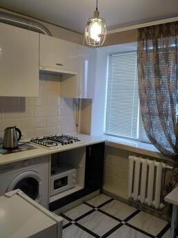 Podobova apartment rental, Konotop - apartment by the day