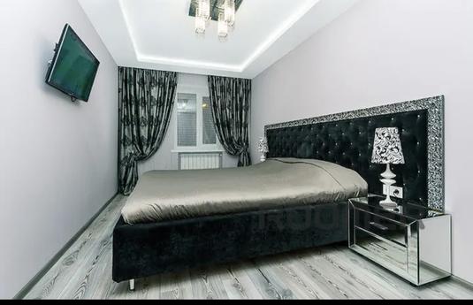 3 room designer apartments in the center, Kyiv - apartment by the day