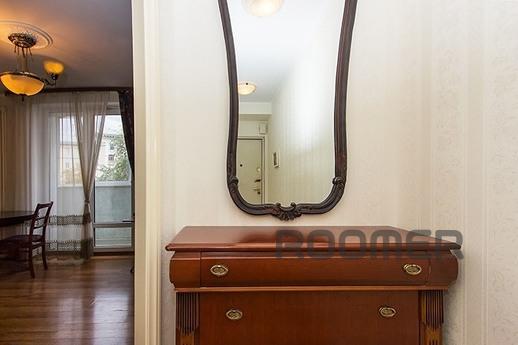 Посуточно ул. Зацепский Вал, 6/13, Москв, Москва - квартира посуточно