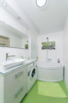 Сдаю 2-комнатную квартиру возле Паруса, Киев - квартира посуточно