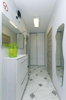 Сдаю 2-комнатную квартиру возле Паруса, Киев - квартира посуточно