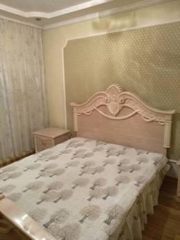 Rent an apartment in Melitopol, Melitopol - apartment by the day