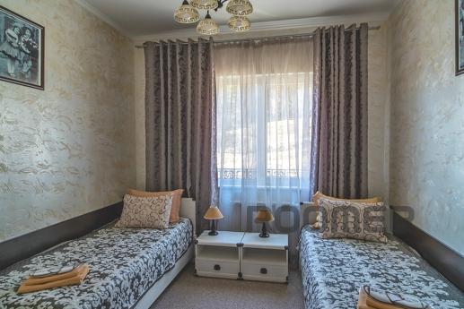 Апартаменты с двумя спальнями посуточно, Сходница - квартира посуточно