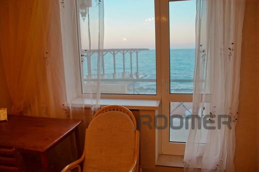 Daily Livadia, street Grape, 20, Yalta - apartment by the day