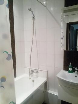 M. KOMENDANDSKY PR, KOMENDANSKY PR, 51,, Санкт-Петербург - квартира подобово