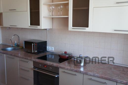 2 bedroom apartment, Irkutsk - apartment by the day