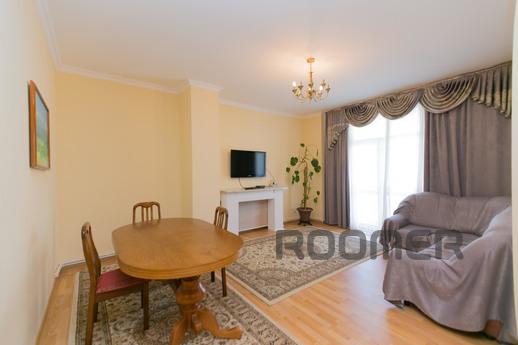 4-bedroom in the center of the capital, Astana - apartment by the day