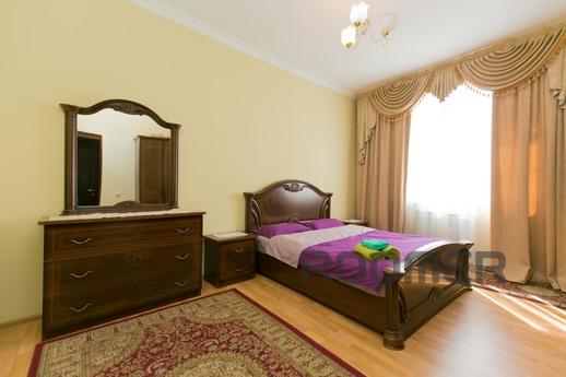 4-bedroom in the center of the capital, Astana - apartment by the day