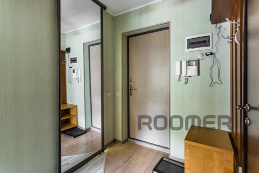 1-kk apartment with excellent renovation, Moscow - apartment by the day