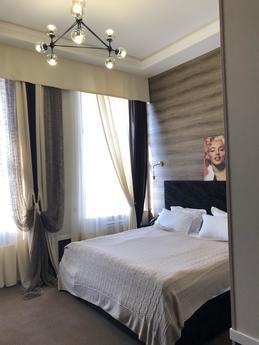 Apart Hotel in Odessa, Odessa - apartment by the day