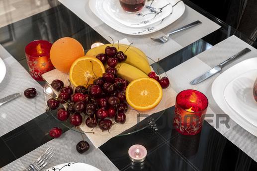 Exquisite 2 bedroom apartment, Almaty - apartment by the day