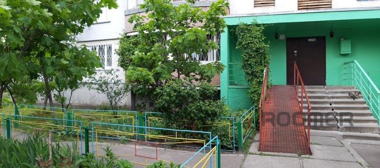пр.Г. Сталинграда 35 Метро Минская 3 мин, Киев - квартира посуточно