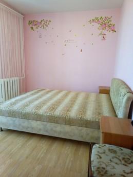 Rent an apartment, Chernomorsk (Illichivsk) - apartment by the day