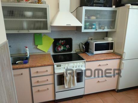 2-комн.квартира, 65м², 2/4 эт. посуточно, Алматы - квартира посуточно